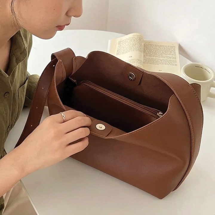 Aria - Vegan Leather Minimalist Shoulder Bag