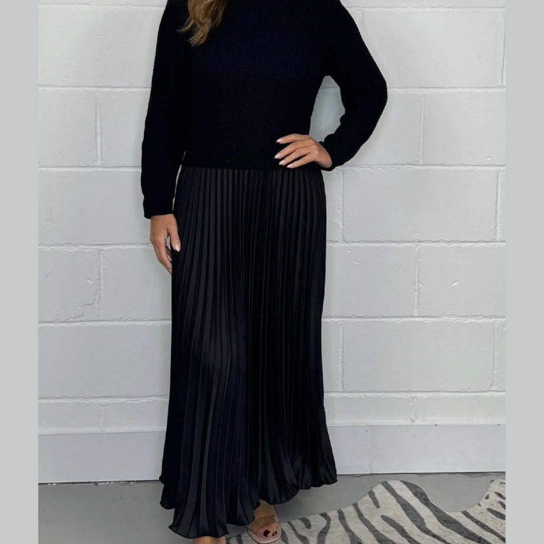 Kathleen - Textured Mixed-Media Maxi Dress
